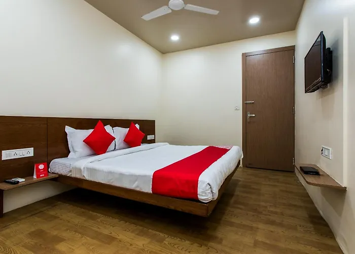 Oyo 11929 Hotel Ridhi Sidhi Indore